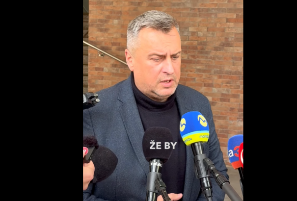 Danko a tranzakciós adó módosítása miatt kilincsel, egyelőre nem sok sikerrel