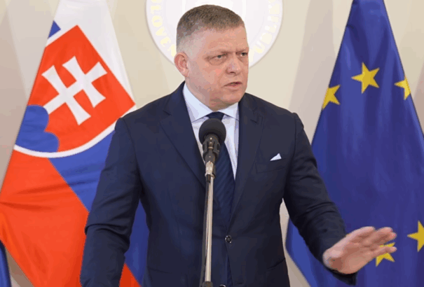 Fico: Óriásit fejlődött a szlovákiai fegyver- és lőszergyártás