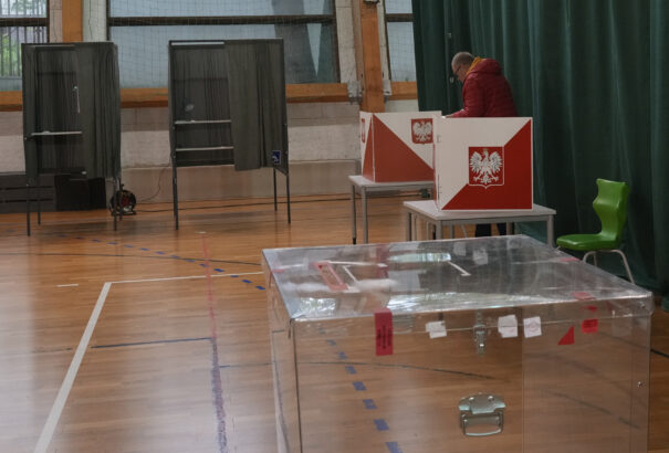 Lengyelországban megkezdődött az elnökválasztás első fordulója