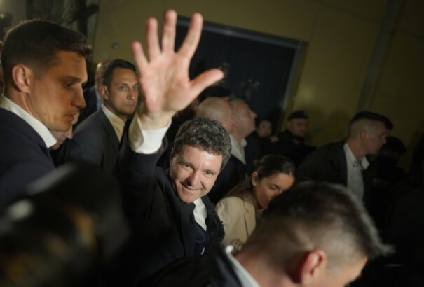 Román elnökválasztás – A szavazatszámlálás igazolta Nicusor Dan győzelmét. George Simion elismerte vereségét