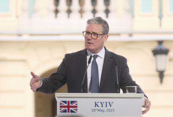 A brit kormány a migrációs rendszer jelentős szigorítását tervezi