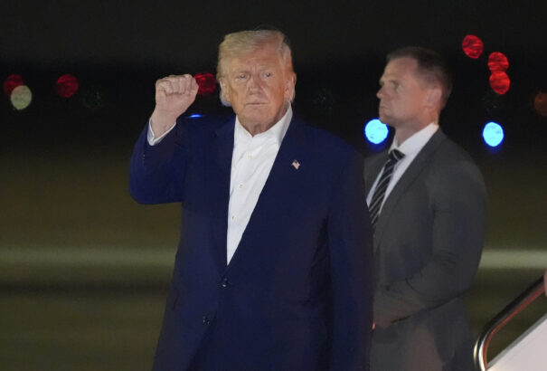 Trump hétfőn Putyinnal tárgyal az ukrajnai háború befejezéséről