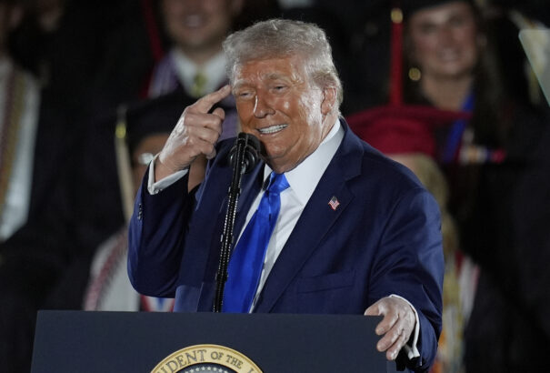 Trump: Mindkét világháborút megnyertük, mi is ünnepelni fogjuk a győzelem napját