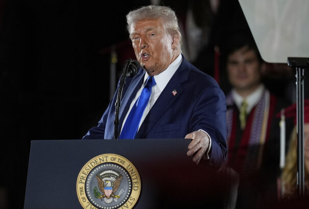 Német sajtó: Trump kihagyja a NATO-csúcstalálkozót, ha európai szövetségesei nem növelik védelmi kiadásaikat