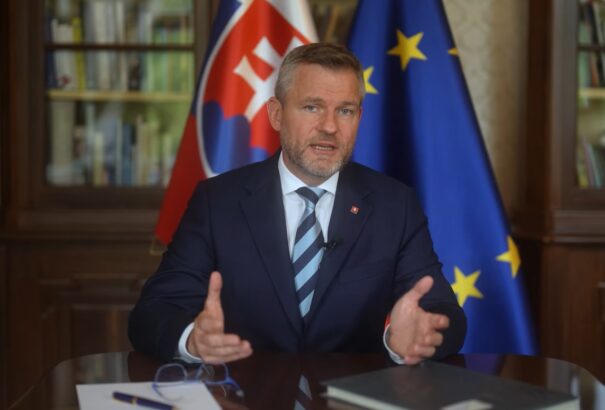 Pellegrini aláírta a civil szervezetekről szóló törvénymódosítást