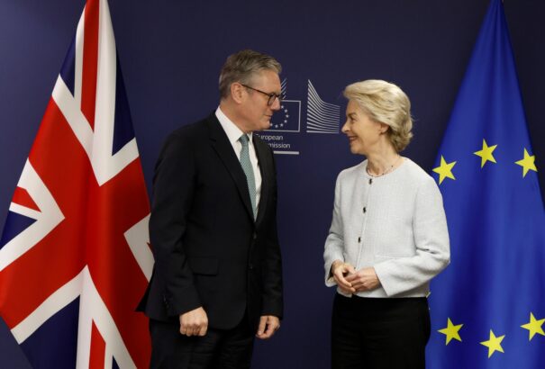 Keir Starmer új megállapodást tervez az EU-val  – a kapcsolatokat javítaná