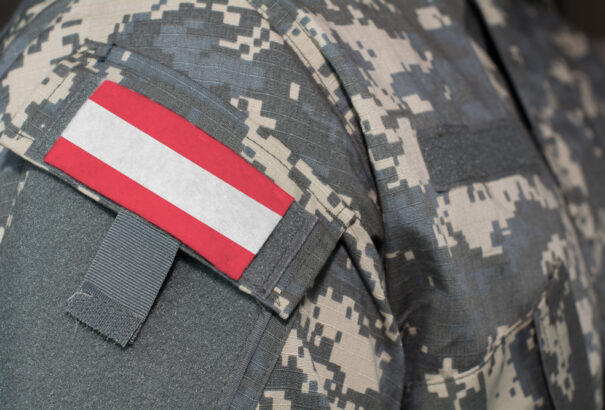 Ausztria semleges marad, de számít a francia nukleáris védernyőre