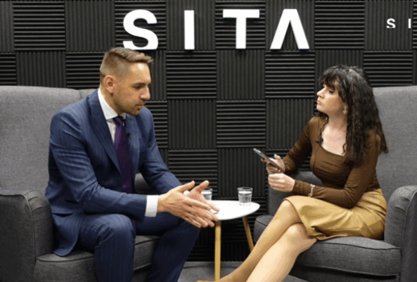 Gyimesi: Európának nincs tiszteletre méltó vezetője. Merz szolgalelkű, Macront a saját felesége vágja pofon a kamerák előtt