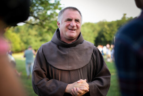 Böjte Csaba: Sírnak a dévai gyermekek a parajdi sóbánya miatt