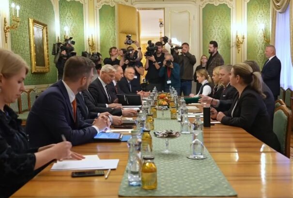 Fico a szlovákiai autógyárak képviselőivel tárgyalt – Jöhet az ágazati kurzarbeit?