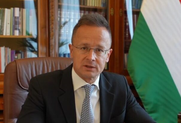 Szijjártó Péter: óriási problémákat okozhat, ha egy ország egyetlen kőolajvezetéktől függ