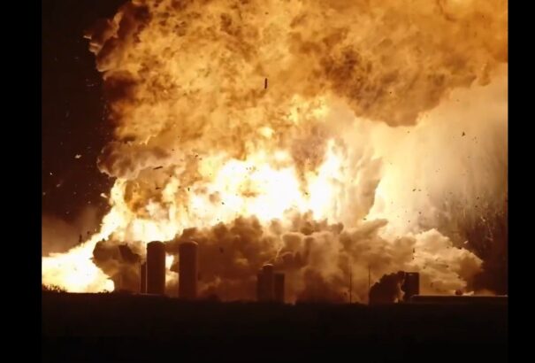 Brutális robbanással semmisült meg a SpaceX egyik űrhajója (videó)