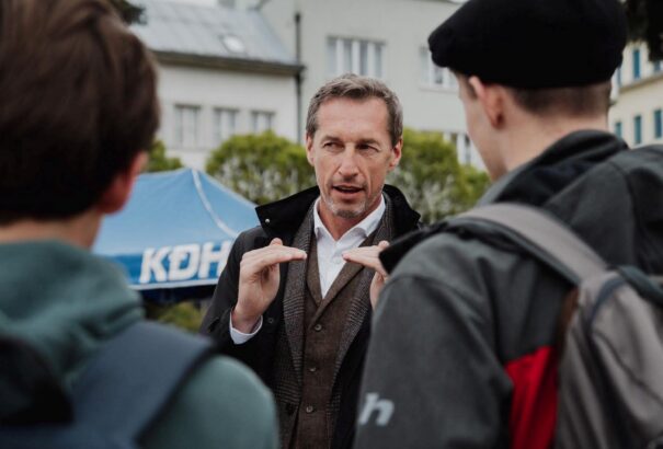 Megállapodás született az alkotmánymódosításról: a KDH 10 képviselője támogatja a csomagot