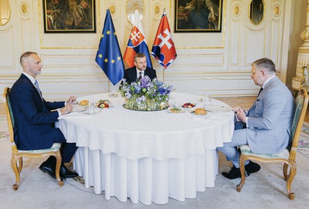 A három legfőbb közjogi méltóság a védelmi kiadások emeléséről egyeztetett