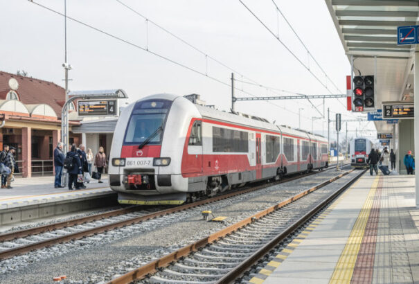 Korlátlan vonatutazás egész nyáron. A ZSSK ismét bevezeti a népszerű nyári bérleteket