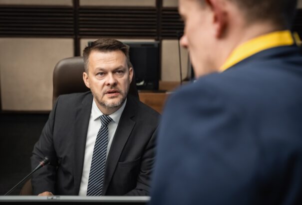 A PS-szel szelfizgető Migaľ szerint „nem időszerű” alkotmányba foglalni, hogy csak férfi és nő van