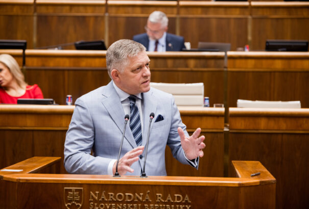 A szlovák alkotmány módosításáról csak ősszel szavazhat a parlament