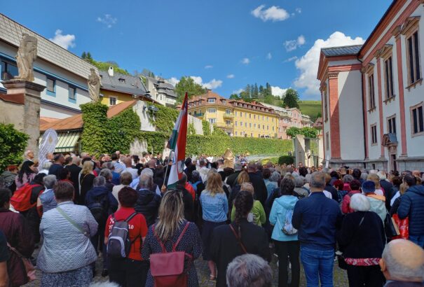 Mindszenty szobrot avattunk Mariazellben – Képekkel