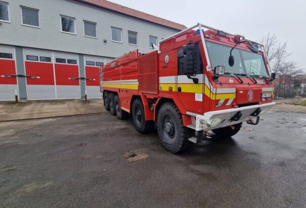 Kidőlt fákhoz és elárasztott iskolához riasztották a tűzoltókat Észak-Szlovákiában
