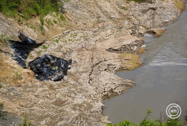 Parajd – Elkezdődött a Korond-patak elterelése, környezetvédelmi problémákat okozhat a bányából kijutó sós víz