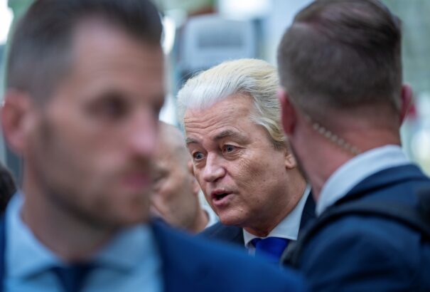 Összeomlott a holland kormány, Geert Wilders és pártja távozott a koalícióból