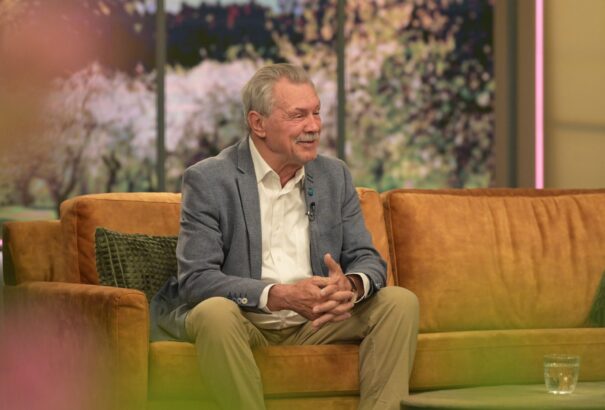 Farkas Bertalan a helyszínről követi Kapu Tibor felbocsátását