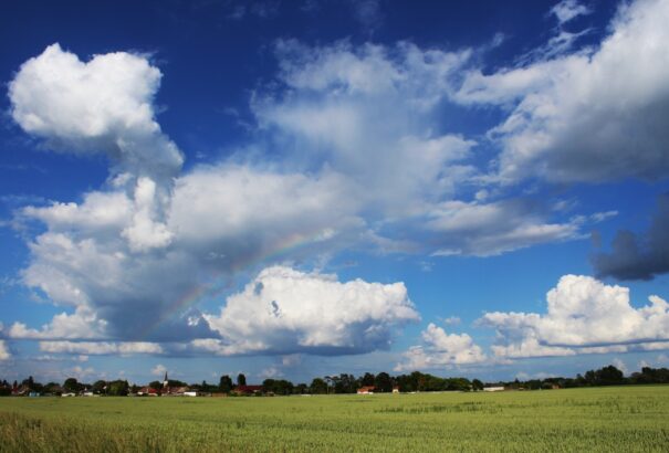 Napos, nyári idővel zárul a munkahét