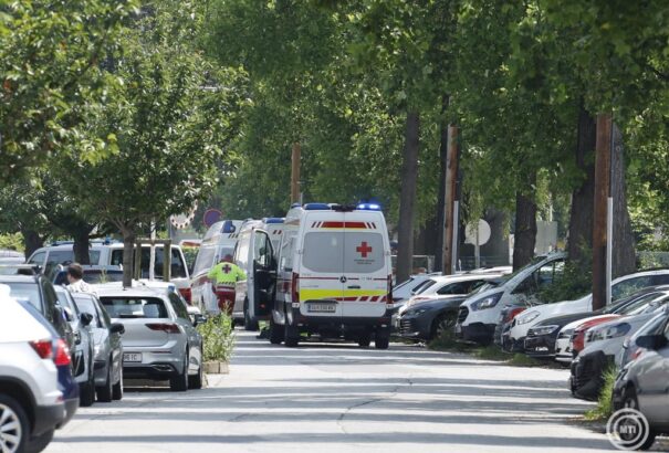 Háromnapos gyászt hirdetett az osztrák kancellár a grazi középiskolai lövöldözés miatt