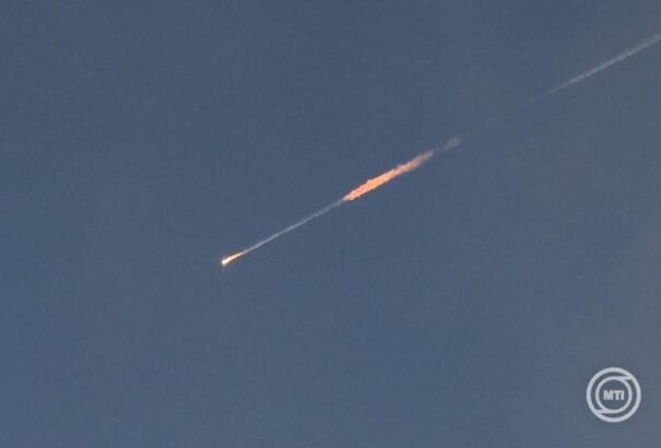 Az izraeli hadsereg szerint Irán rakétákat lőtt ki a tűzszünet ellenére