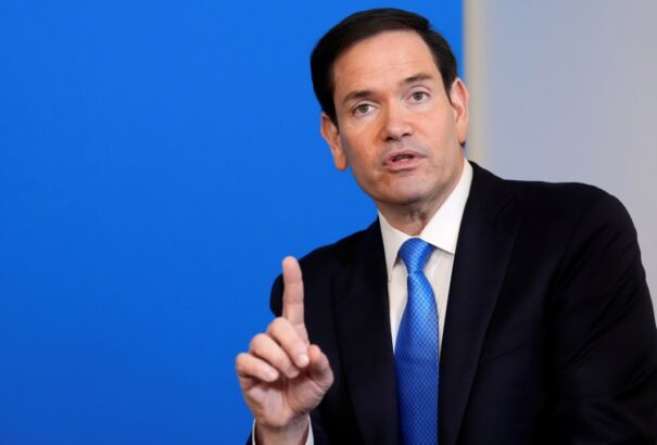 Az amerikai külügyminiszter elárulta, miért nem sújtják újabb szankciókkal Oroszországot