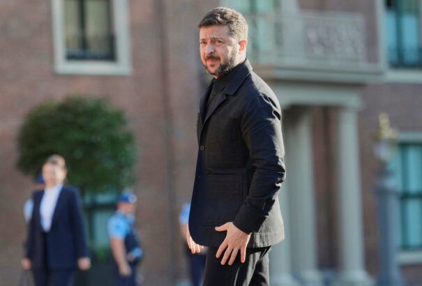 Az AFP forrása megerősítette: Zelenszkij Hágában találkozik Trumppal