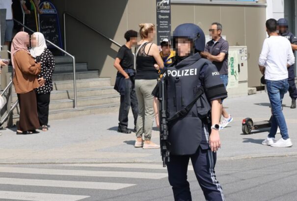 Tízre emelkedett a grazi iskolai ámokfutás halálos áldozatainak a száma