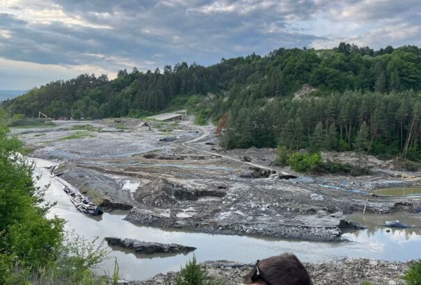 Parajd – Nem keletkeztek újabb beomlások a régi bányarésznél, de a korábbiak növekedtek
