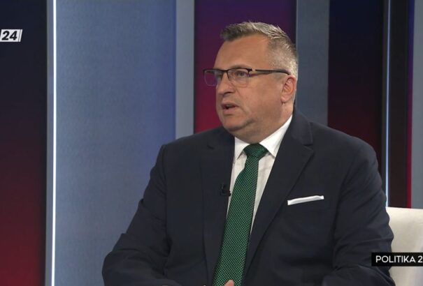 Az SNS négyre csökkentené a megyék számát