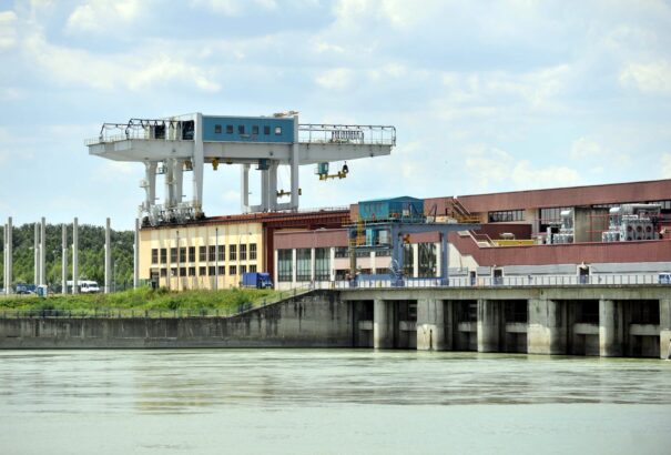 Nyilvános közbeszerzést hirdettek a bősi vízerőmű modernizálására