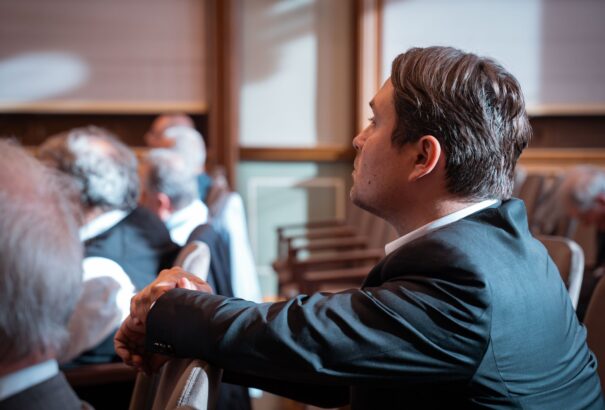 NMS-felmérés: Nagyot zuhant a Magyar Szövetség Gubík vezetése alatt. A PS alakíthatna kormányt