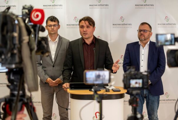 Király Zsolt: A hallgatás pártja – így süllyed a Magyar Szövetség