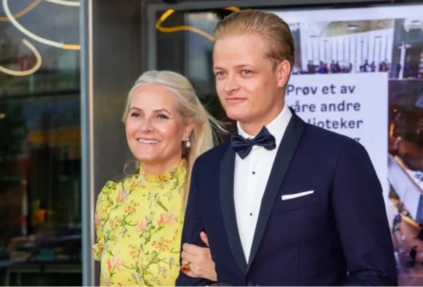 Három nemi erőszakkal és közel húsz más bűncselekménnyel gyanúsítják a norvég koronahercegné fiát