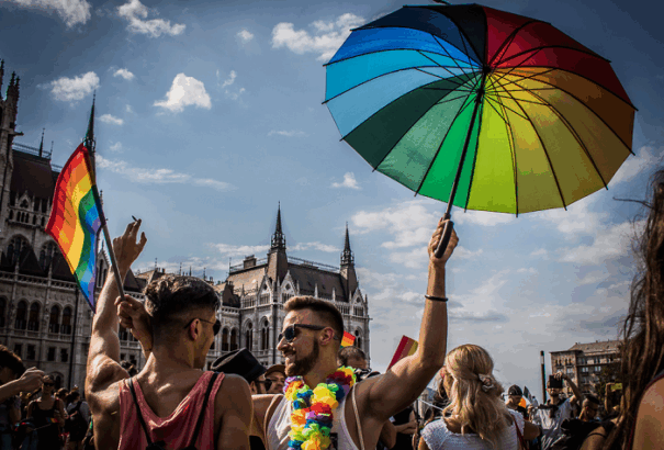 Budapesten ma megtartják a Fidesz-KDNP által betiltott Pride melegfelvonulást