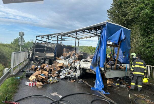 Súlyos közlekedési baleset Gútánál: Négy halott, kilenc sérült