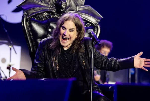 Ozzy Osbourne utolsó élő fellépésével búcsúzott rajongóitól