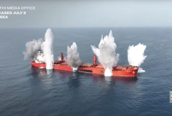 Újra fellángol a konfliktus a Vörös-tengeren: a jemeni húszik európai érdekeltségű hajókat süllyesztettek el (videóval)