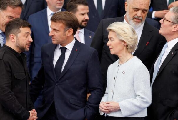 A korrupció üldözésére szólította fel Zelenszkijt Ursula von der Leyen és Emmanuel Macron
