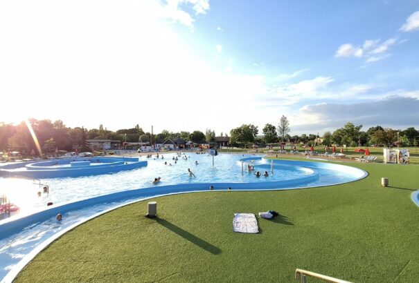 A Vadas termálfürdő újra megnyithatta kapuit, de a milliós veszteségért senki sem kárpótolja