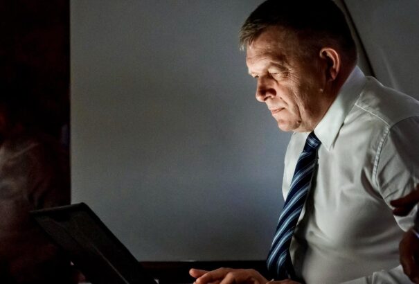 Szlovákia megint blokkolta az 18. szankciós csomagot. Fico levelet írt von der Leyennek