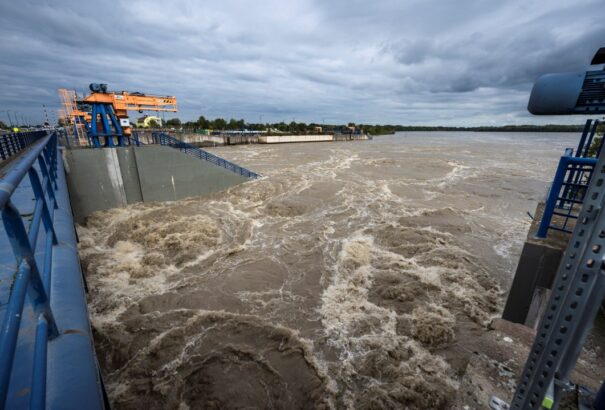 Itt a bejelentés: titkos tárgyalásokon született áttörés a Bős-Nagymaros miatti szlovák-magyar vitában