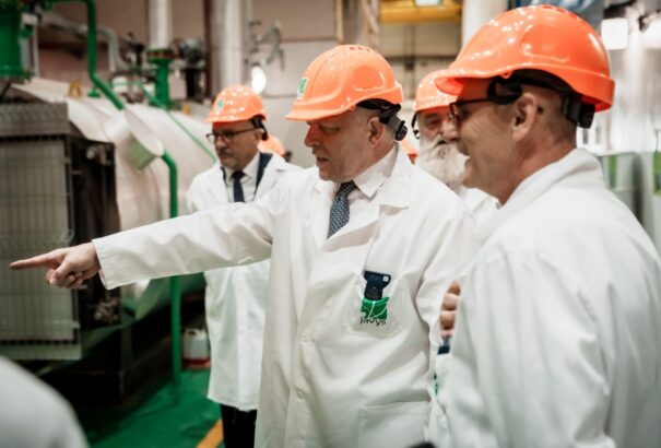 Fico amerikai atombiznisze Szlovákia eddigi legnagyobb dobása – de már gyarapodnak az „aggódó” hangok