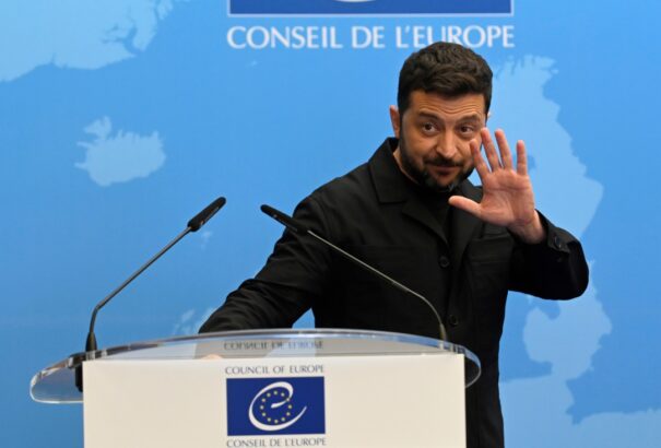 Zelenszkij bejelentette, tíz Patriot légvédelmi rendszer finanszírozásán dolgoznak