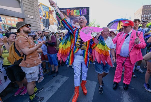 Nyomozást indít a Nemzeti Nyomozó Iroda a Pride ügyében