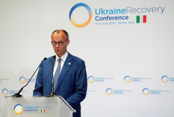 Merz: Németország kulcsszerepet vállal az Ukrajnának szánt NATO-fegyverszállításokban